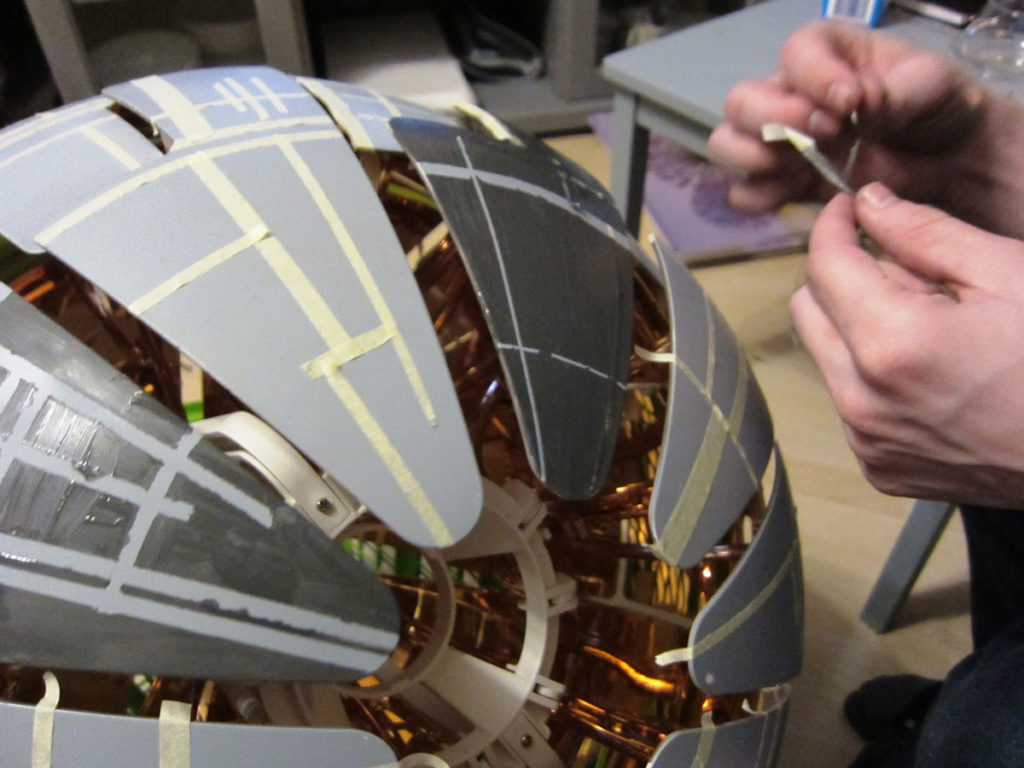 Star Wars : comment transformer votre lustre IKEA en Étoile de la mort