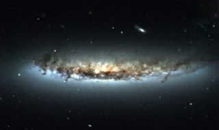 quelque chose dans espace fait mourir galaxies entieres NGC4402