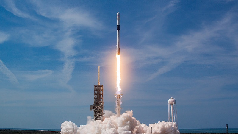 Décollage d'une fusée Falcon 9 de SpaceX