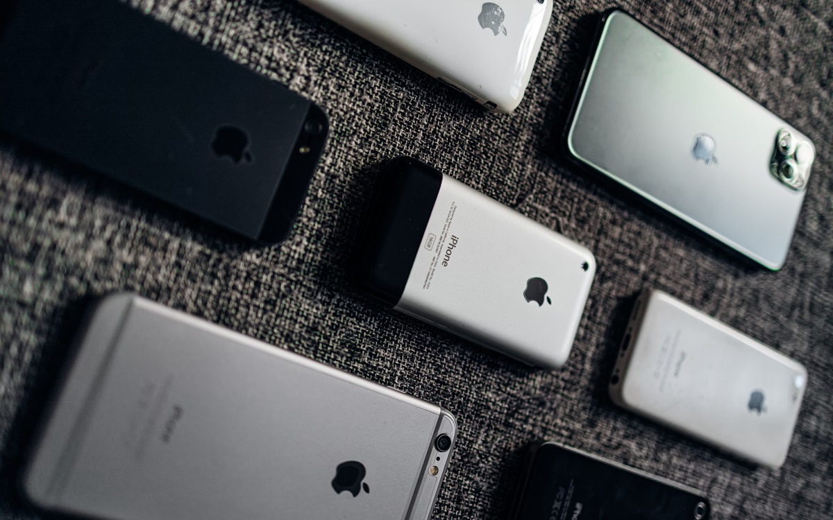 Apple : après le Vision Pro, le fabricant pourrait proposer un iPhone pliable