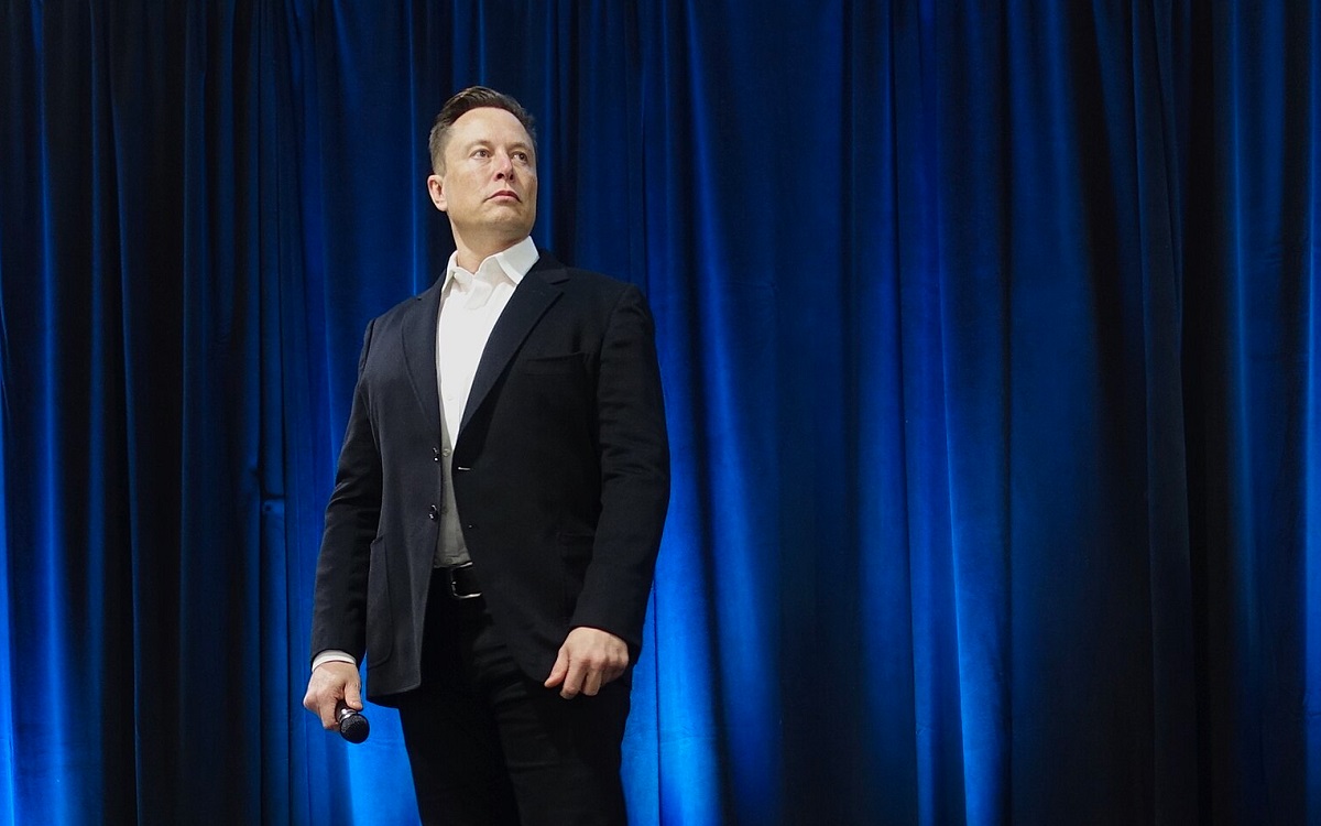 Elon Musk porte plainte contre Apple pour défendre son IA Grok