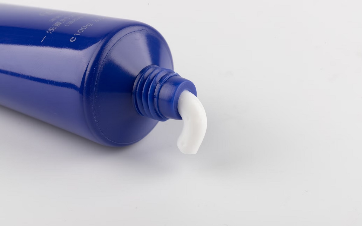 Insolite : les dentifrices à base de cheveux seraient incroyablement efficaces, selon ces chercheurs