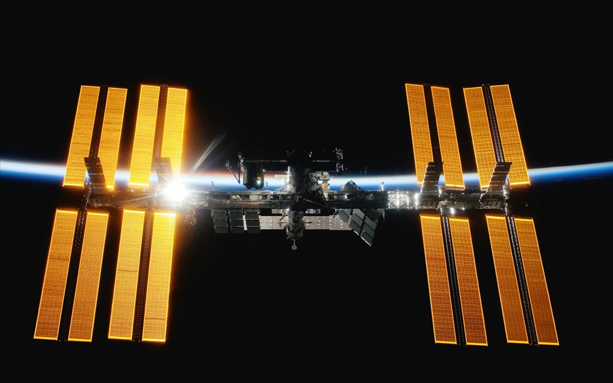 ISS : la NASA rapatrie quatre astronautes pour des raisons médicales