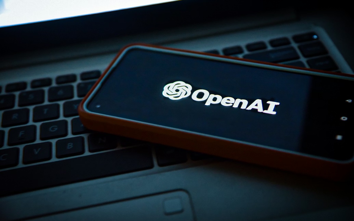 OpenAI : le créateur de ChatGPT préparerait un smartphone dopé à l’IA