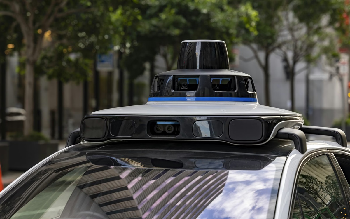 Robotaxis : en Chine, un énorme bug enferme des centaines de passagers dans leur voiture