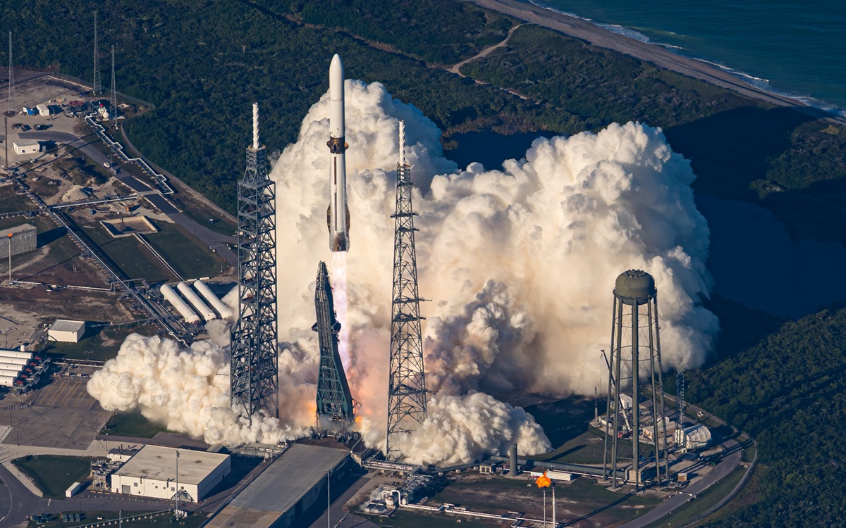 Blue Origin : la fusée du concurrent de SpaceX explose à son tour au décollage