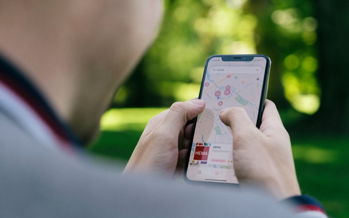 Apple prépare les pubs sur Maps, mais certaines sont déjà interdites