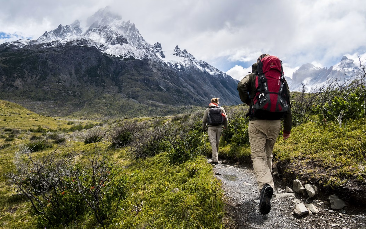 Ils suivent les conseils de Gemini pour gravir une montagne, la catastrophe évitée de justesse
