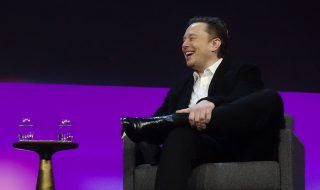 Tesla et SpaceX bientôt réunies, le projet fou d’Elon Musk se précise